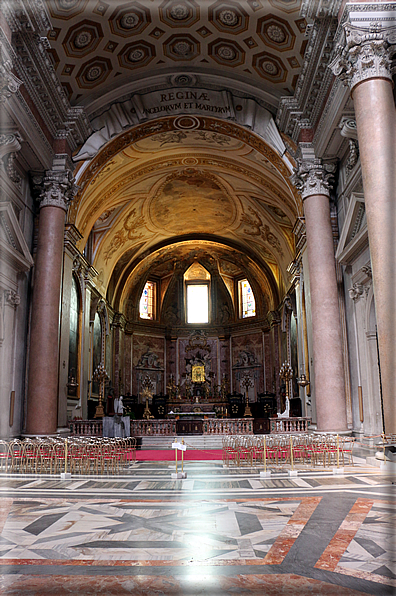 foto Basilica di Santa Maria degli Angeli